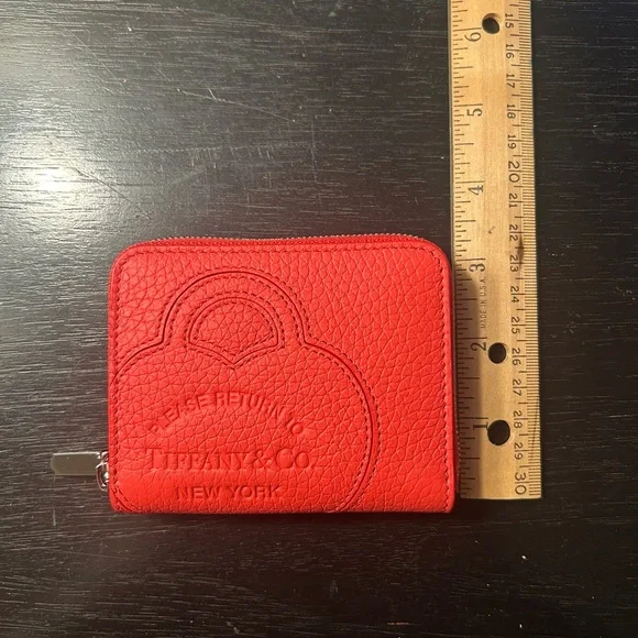 New! Tiffany & Co. “Return to Tiffany” Compact Zip Wallet - “Hibiscus” leather - Picture 4 of 14